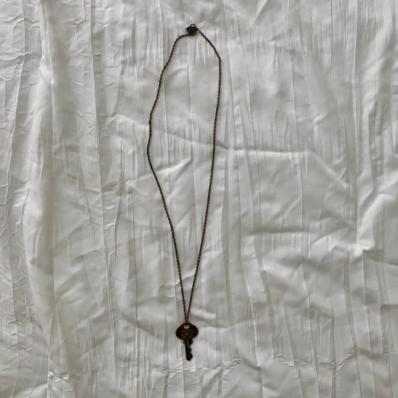 The Giving Key Necklace - Picture 4 of 4